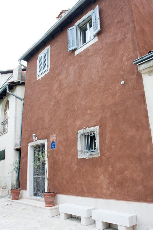Houses Of 모토분 외부 사진